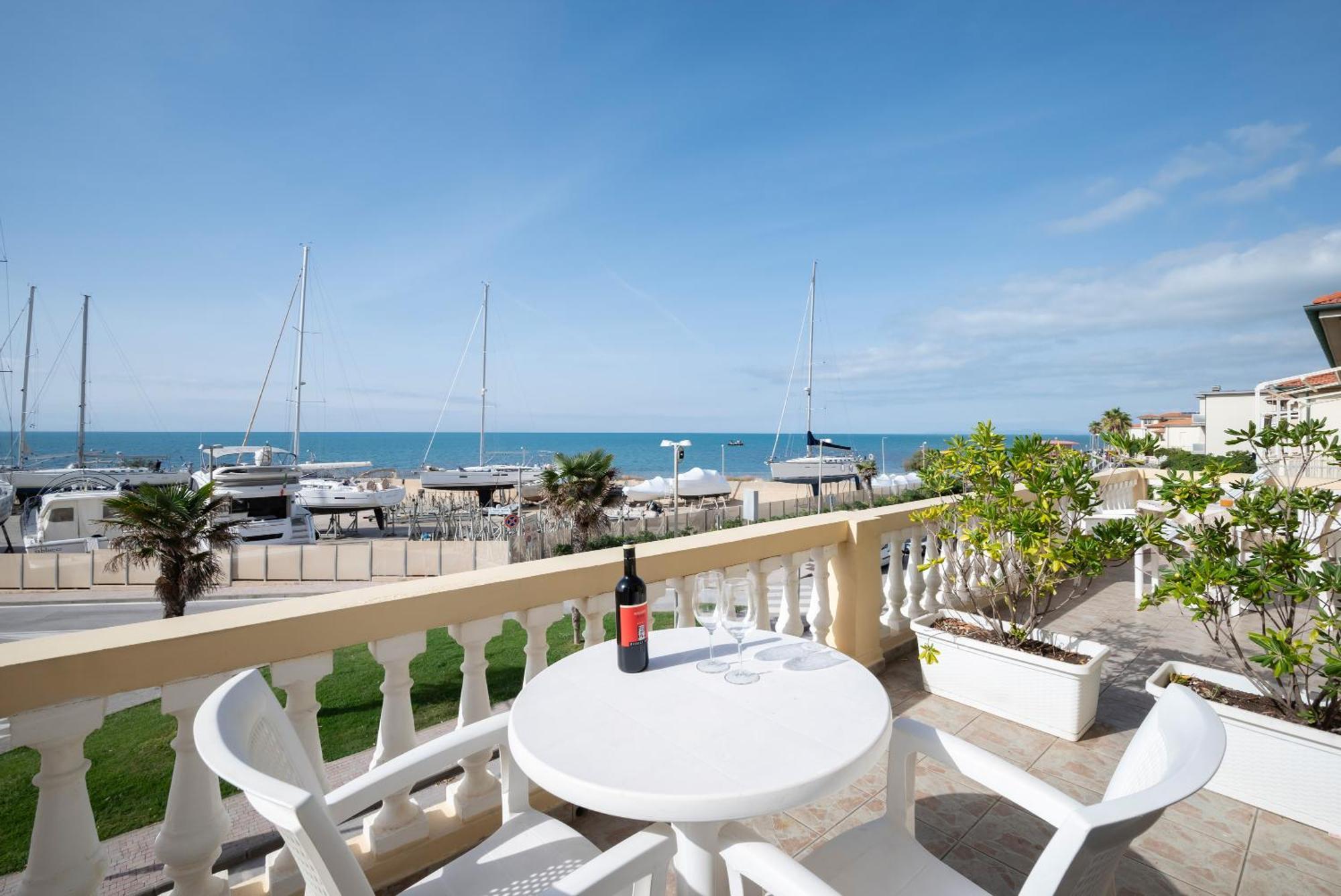 Villa Liberty San Vincenzo Dış mekan fotoğraf