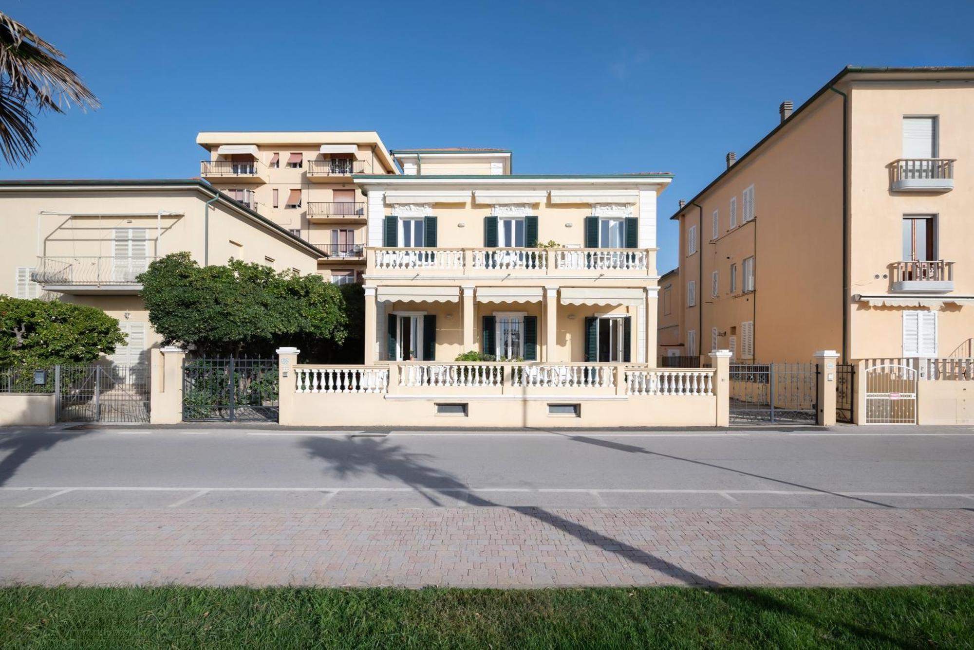 Villa Liberty San Vincenzo Dış mekan fotoğraf
