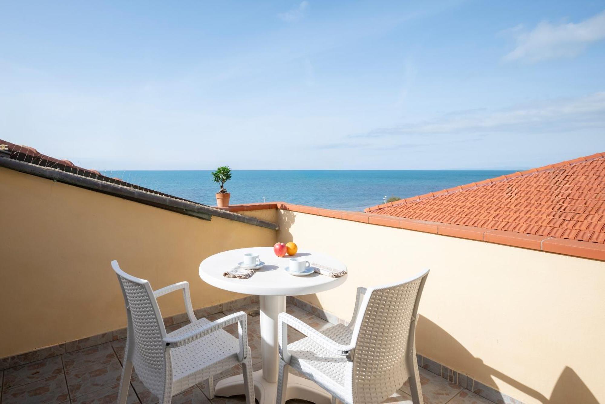 Villa Liberty San Vincenzo Dış mekan fotoğraf