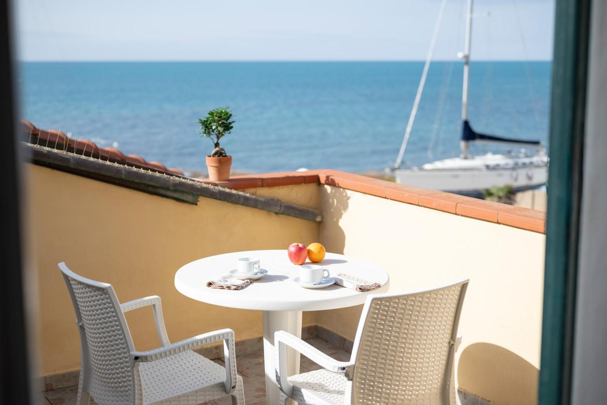 Villa Liberty San Vincenzo Dış mekan fotoğraf